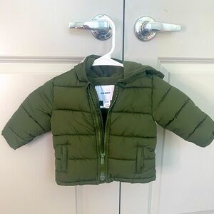 Winter coat. Super soft and cozy. Like new! Size 6-12 mos
